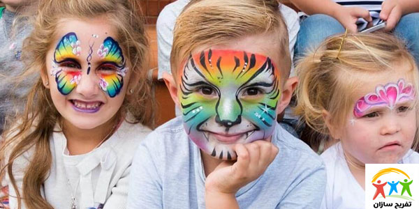 نقاشی روی چهره کودک