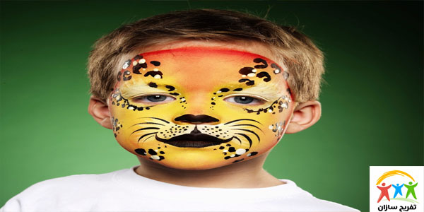 پاک کردن گریم کودک