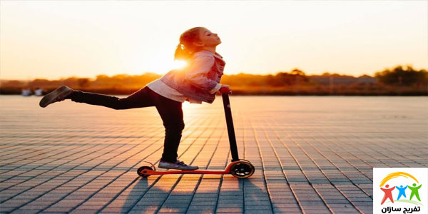 اسکوترهای یک چرخ در عقب و یک چرخ در جلو
